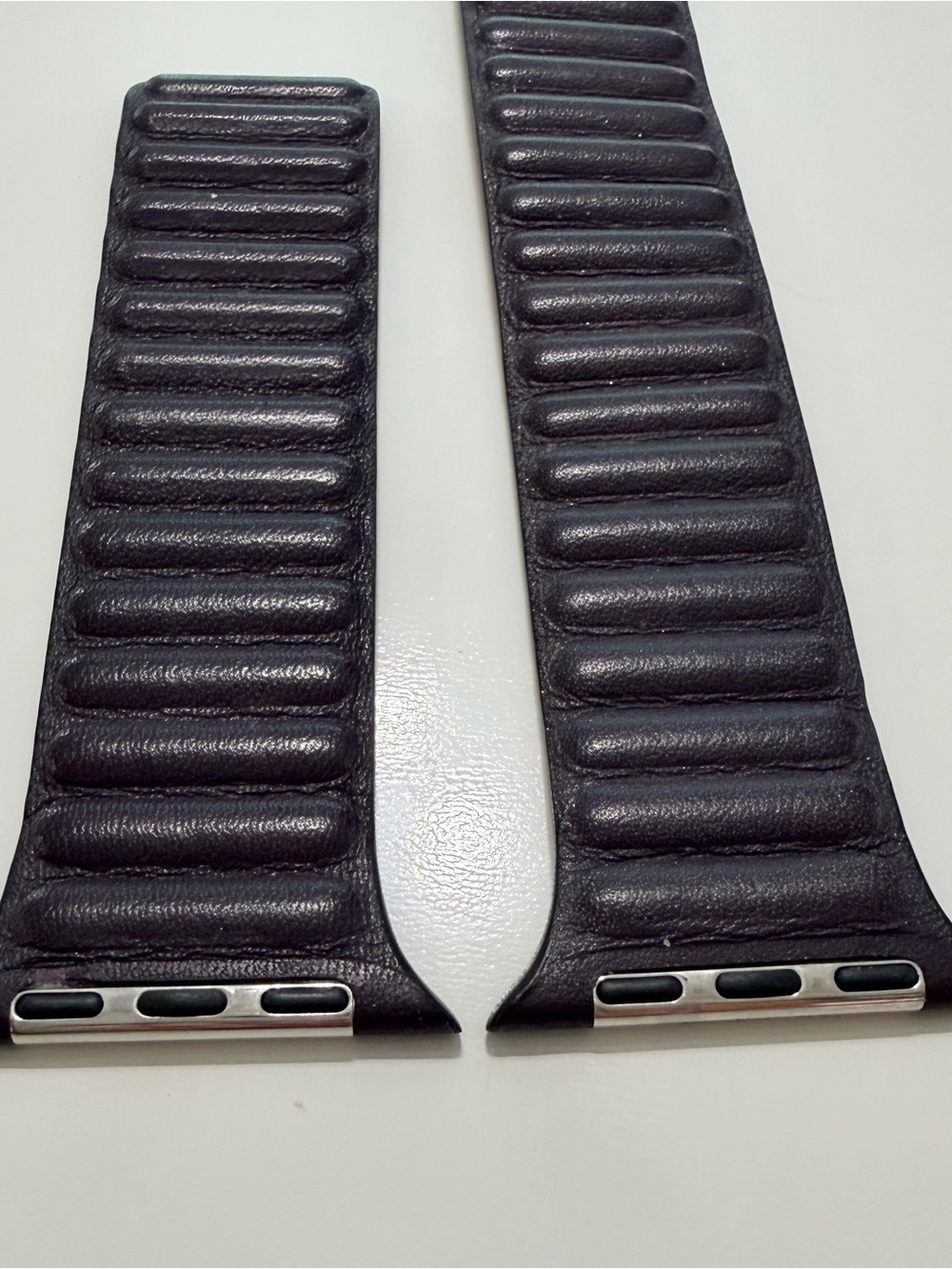 Apple Genuine Leather Band for Apple Watch 45mm in Dark Cherry Size S/M - Picture 13 of 14